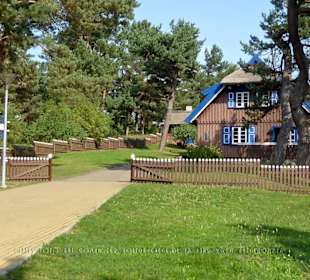 Der geöffnete Eingang zum Sommerhaus Thomas Manns