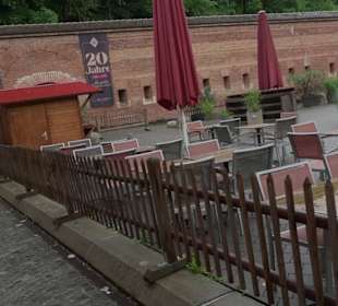 Barfüßer Biergarten im Glacis