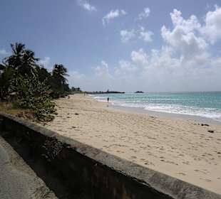 Darkwood Beach / Antigua