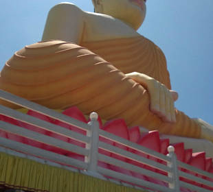 Besuch bei einem Buddha-Tempel