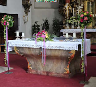 Altartisch in der Pfarrkirche
