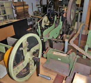 Ausstellung in der Remise der Windmühle Varel