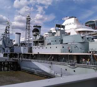 Die Belfast auf der Themse