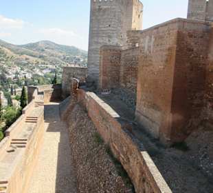 Alhambra/Granada - Außenansicht