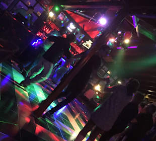 Gemeinschaftliches tanzen