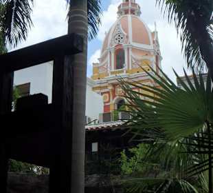 Der Turm der Kathedrale v. Museo Historico gesehen