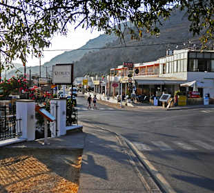Hauptstraße durch den Ort