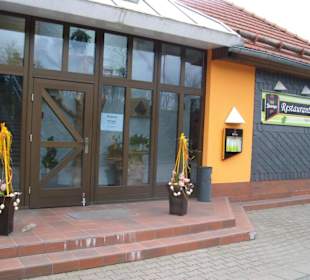 Eingangstür der Bergbaude