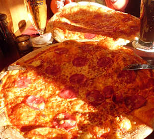 Riesige Pizza im Locanda