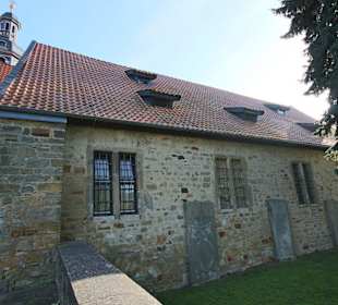 Epitaphe an der Außenwand
