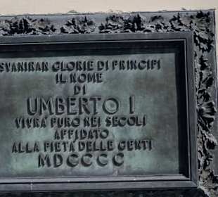 Inschrift Amtsgebäude