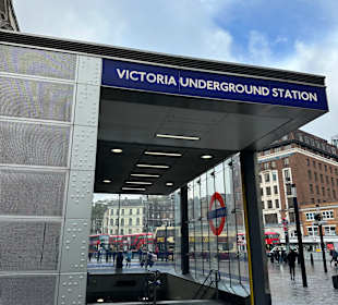Bahnhof Victoria Station