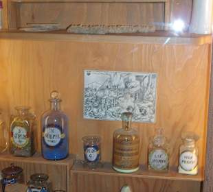 Gläser , Behälter etc