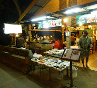 Rim Tarn Restaurant liegt direkt an der Straße