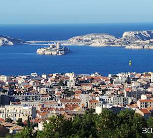Blick von Notre Dame über Marseille