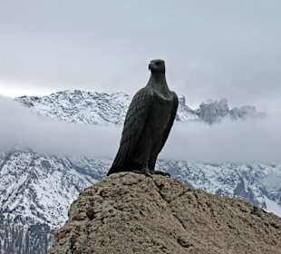 Christomannos-Denkmal