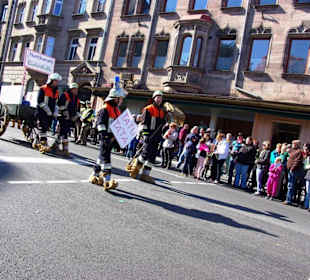 Kirchweihburschen Ronhof Spritzenwagen Nachtfeuer