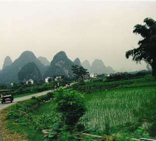 Karsthügel am Li-Fluss