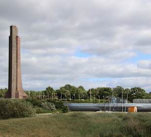 Marine-Ehrenmal mit U995