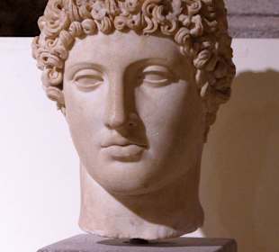 Side Arkeoloji Müzesi (Archäologisches Museum)