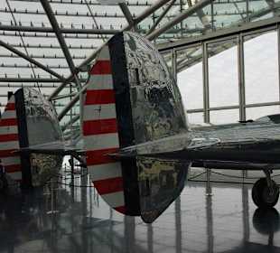 Red Bull Hanger 01/2010