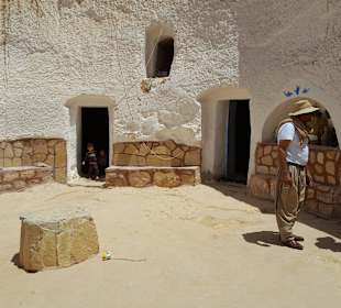 Hier lebt eine Familie