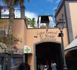 Centro Comercial El Mirador in Costa Adeje