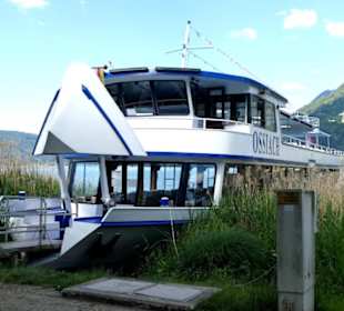 Schiff vor der Abfahrt