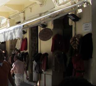 Geschäfte in engen Gassen