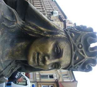 Pomnik Królowej Jadwigii