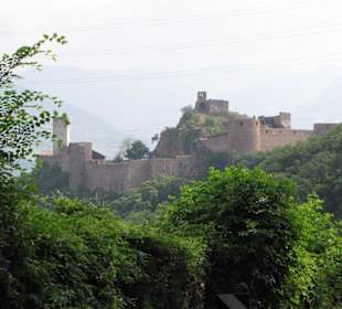 Blick auf das Schloss Sigmundskron
