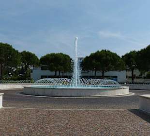 Bibione - Therme mit Springbrunnen