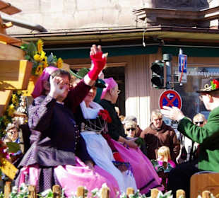 Volkstrachen Stadeln e.V.Erntedank m.Wasserrad