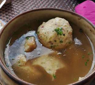 Speckknödelsuppe