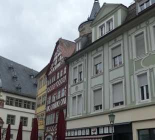 Die Marktstraße mit dem Rathaus in der Altstadt