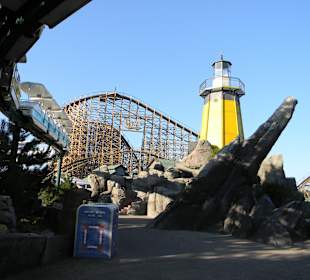 Im hintergrund sieht man die WODEN