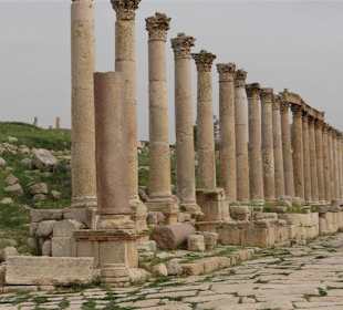 Ehemaliger Tempel am Wegesrand