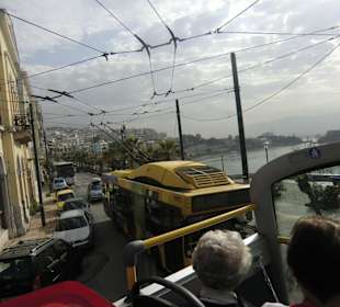 Die Busfahrer sind ware Künstler, enger geht es nicht