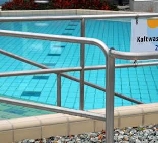 Das Schwimmbecken für die guten Sportler