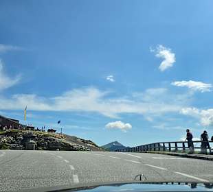 Sehr großer Parkplatz