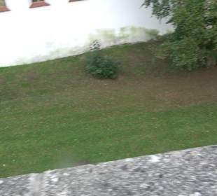 Stadtgraben mit Turm