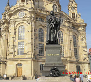 Martin Luther vor der Frauenkirche