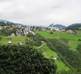Aussicht vom Schloss auf Völs