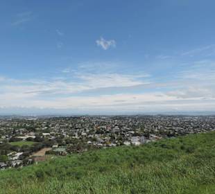 Blick vom Vulkan über Auckland