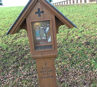 Eglinger Kreuzweg hinauf zur Kapelle