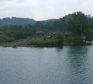 Versunkene / leere Häuser