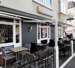 Terrassenplätze des Restaurants