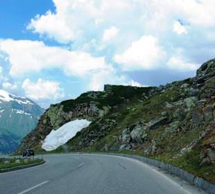 Farbenprächtige Felsen