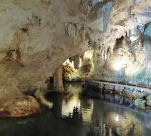 Impressionen von der Wanderung durch die Grotte