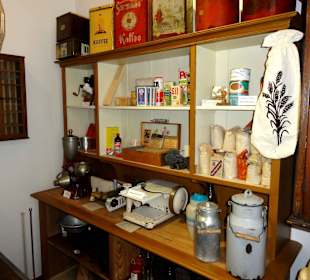 Krämerladen mit Inventar